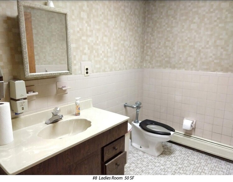 More Photos Of 610 Broad Ave, Ridgefield Office For Sale