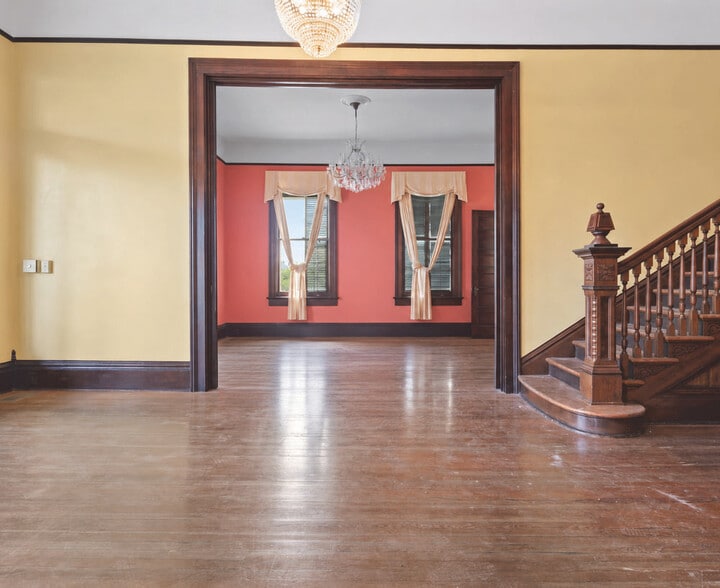 More Photos Of 770 Jackson St, Biloxi Lodge Meeting Hall For Sale