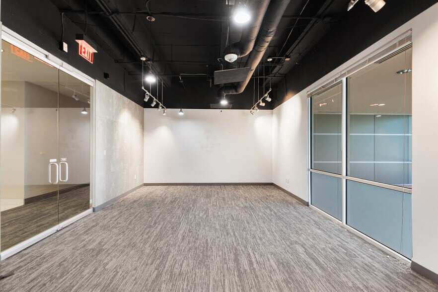 More Photos Of 2800 N Dallas Pky, Plano Office For Lease