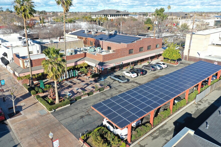 More Photos Of 234 Oak St, Brentwood Restaurant For Sale