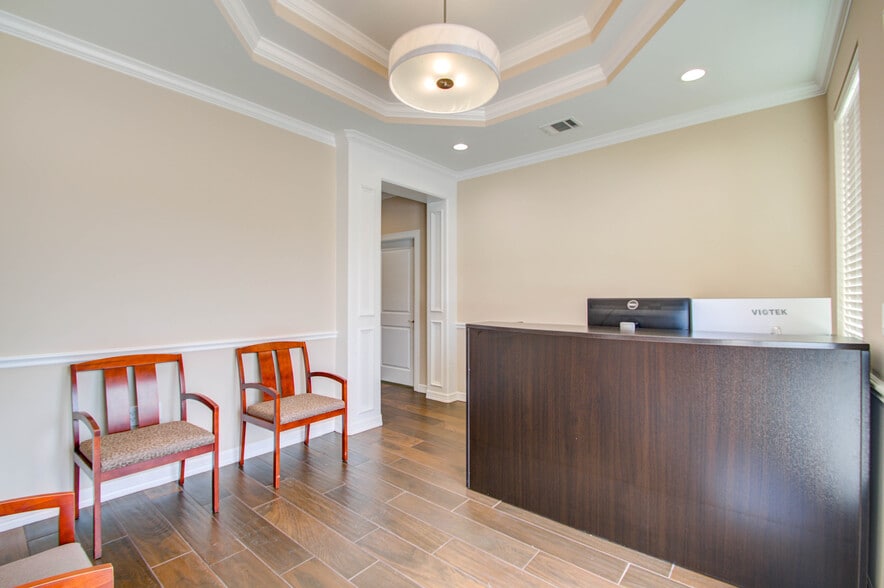 More Photos Of 2743 Smith Ranch Rd, Pearland Coworking Space