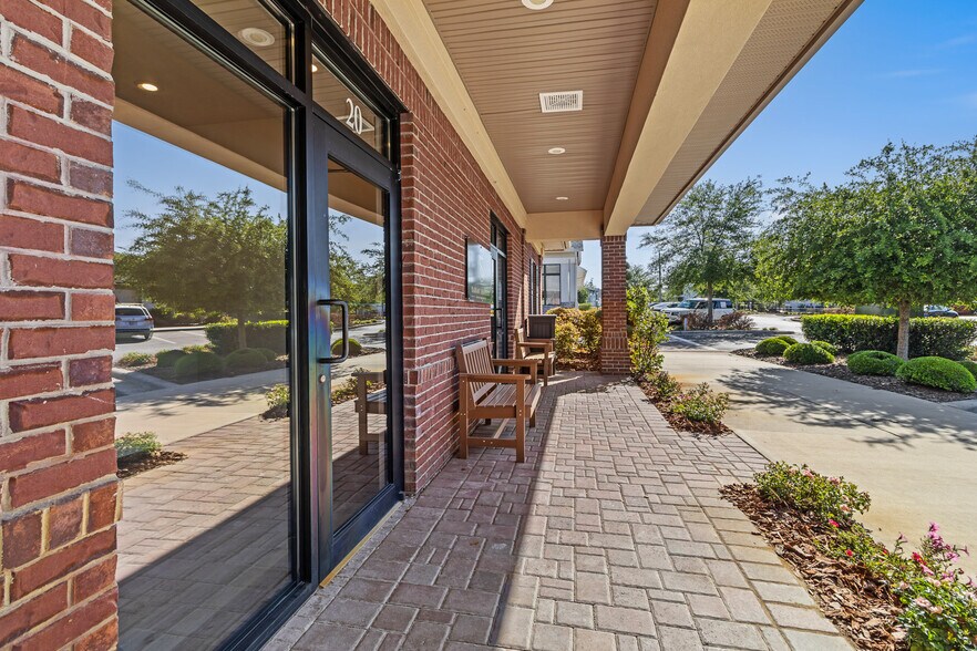 More Photos Of 13598 W Newberry Rd, Newberry Office For Lease