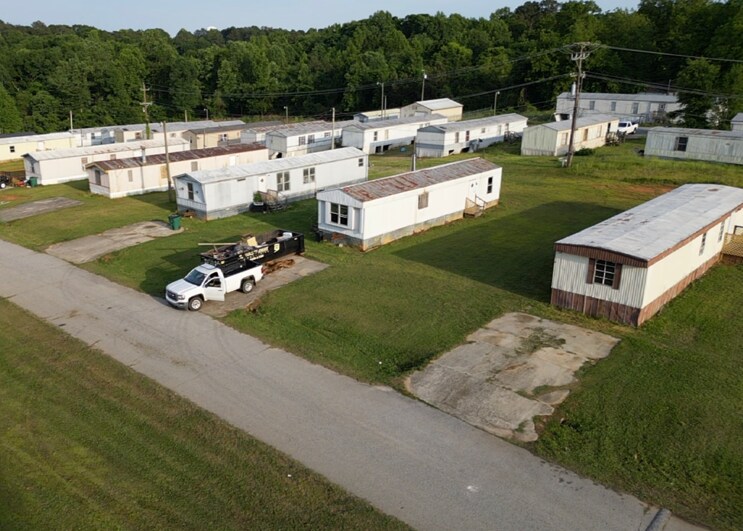 More Photos Of 1075 Broad st, Clinton Manufactured Housing Mobile Home Park For Sale