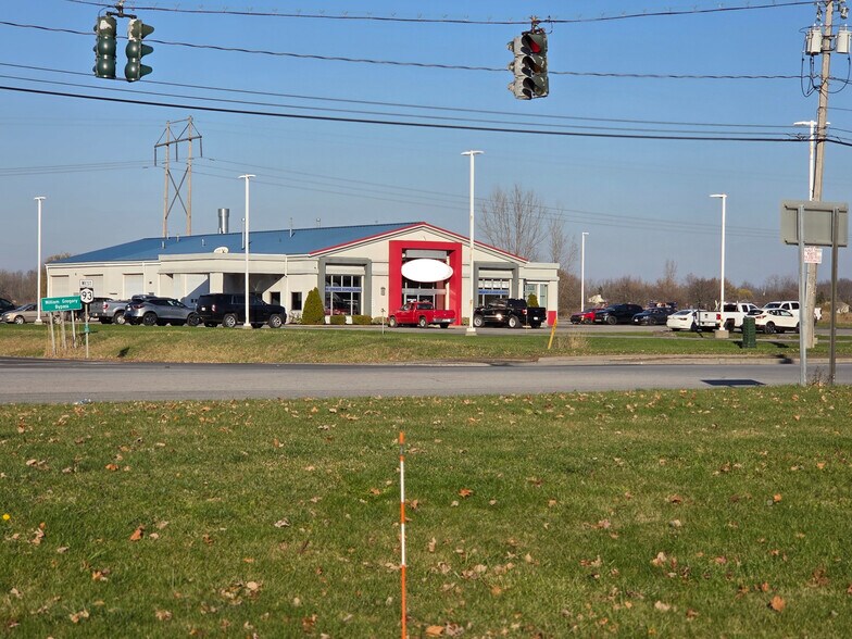 More Photos Of 5967 Robinson Rd, Lockport Auto Dealership For Lease