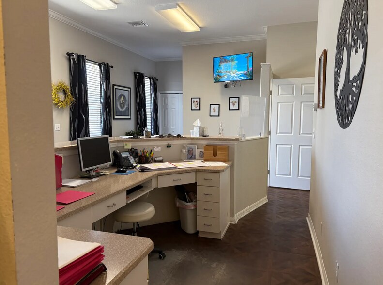 More Photos Of 15151 S US Highway 441, Summerfield Medical For Lease