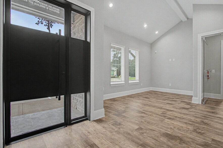 More Photos Of 31368 Nichols Sawmill Rd, Magnolia Unknown For Lease