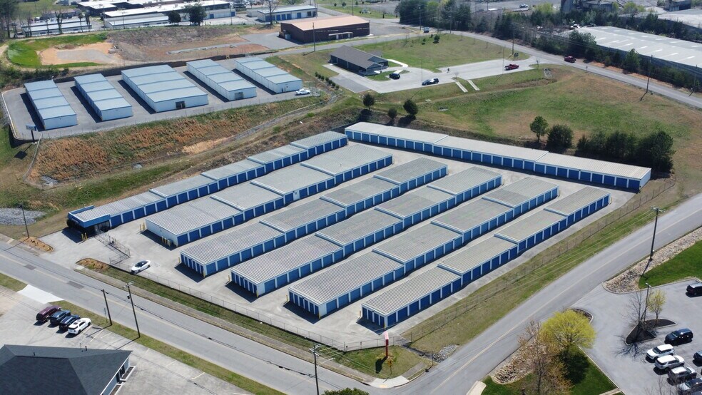 More Photos Of 511 Old Riceville Rd, Athens Self Storage For Sale