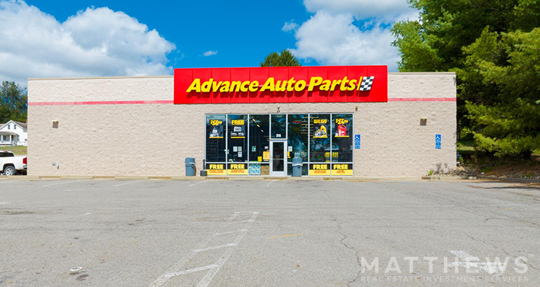 Primary Photo Of 215 5th St, Beverly Auto Dealership For Sale