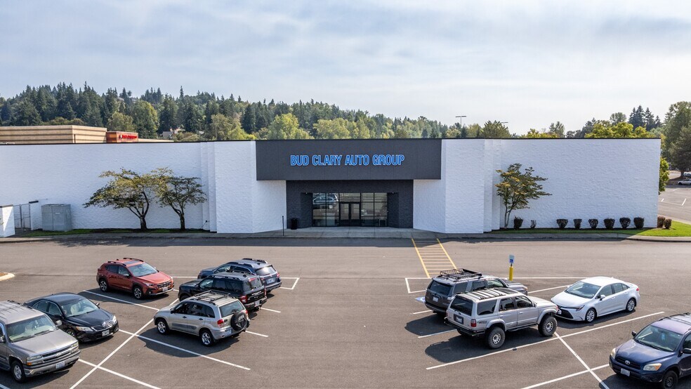 More Photos Of 341-351 Three Rivers Dr, Kelso General Retail For Lease