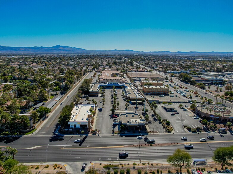 More Photos Of 3085 E Flamingo Rd, Las Vegas Storefront Retail Office For Sale