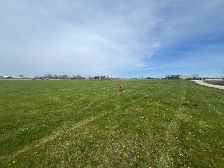 More Photos Of US Highway 36 Hwy, Chillicothe Land For Sale