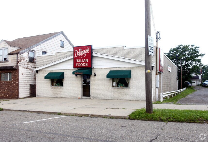 More Photos Of 387 S Broadway Ave, Salem Restaurant For Sale