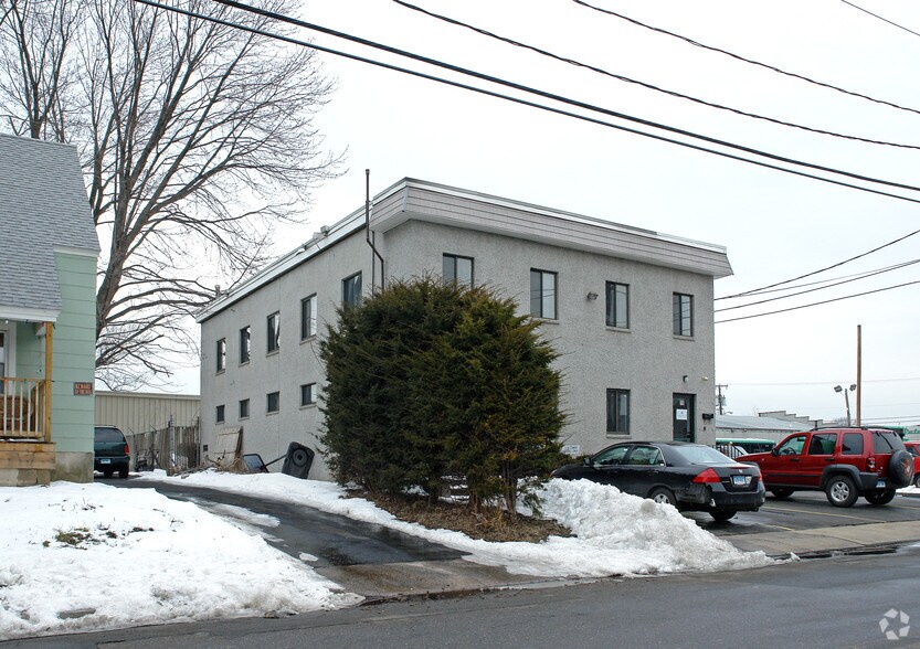 More Photos Of 17-19 George St, East Hartford Office For Sale
