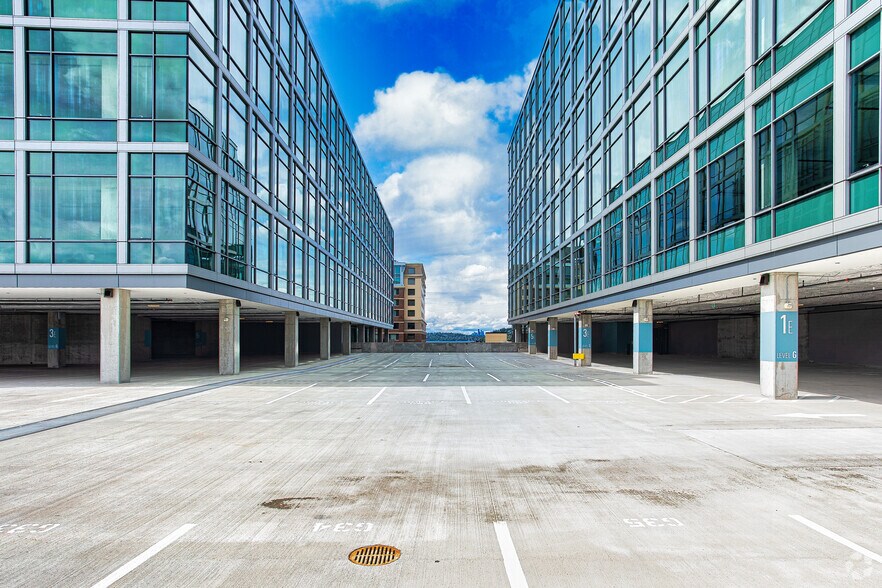 More Photos Of 1101 Lake Washington Blvd N, Renton Unknown For Lease