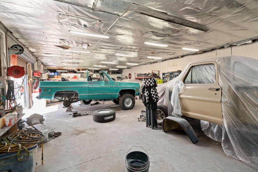 More Photos Of 471 S Allen St, San Bernardino Service For Sale