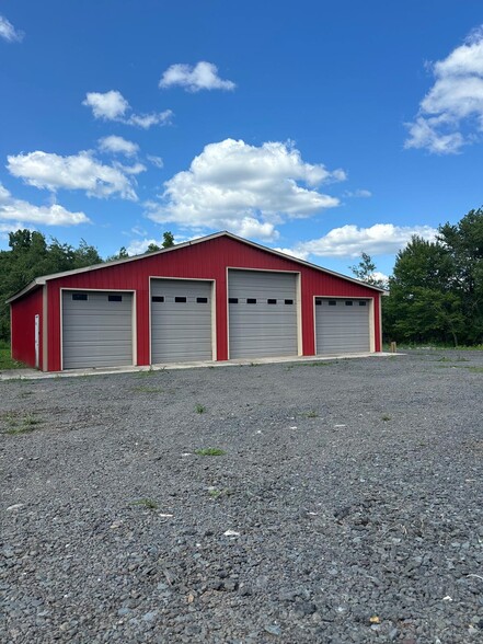 Primary Photo Of 206 North Rd, East Stroudsburg Warehouse For Lease