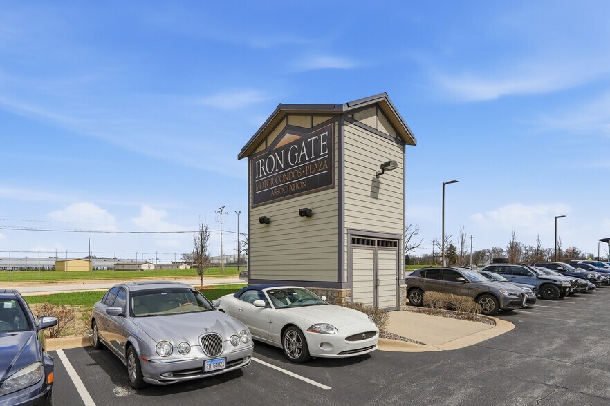 More Photos Of 2112 Ferry Rd, Naperville Warehouse For Sale