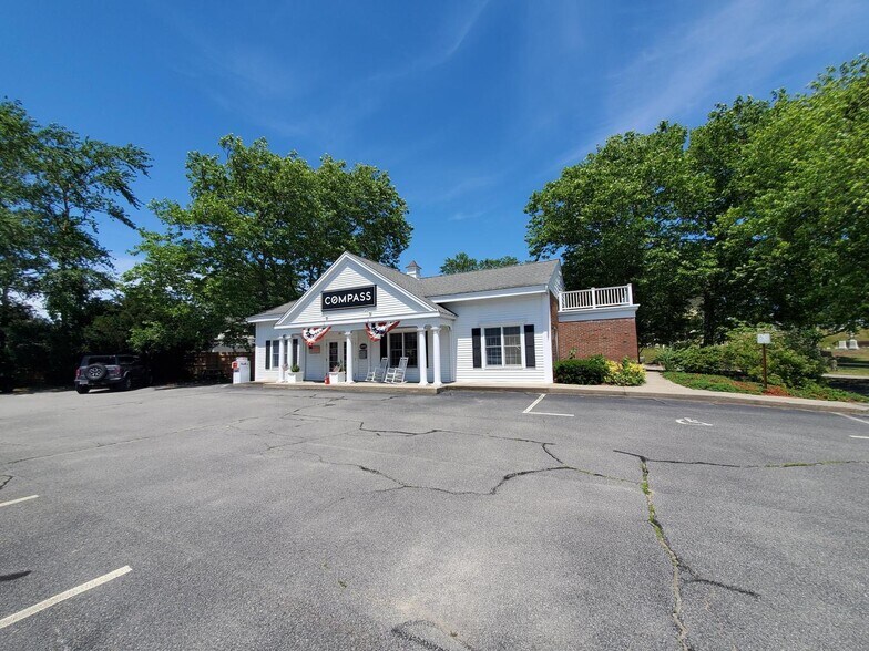 More Photos Of 856 Main St, Chatham Office For Sale