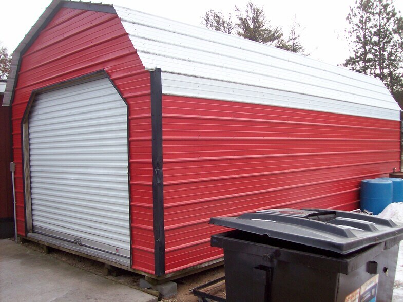 More Photos Of 330 County Road B, Montello Flex For Sale