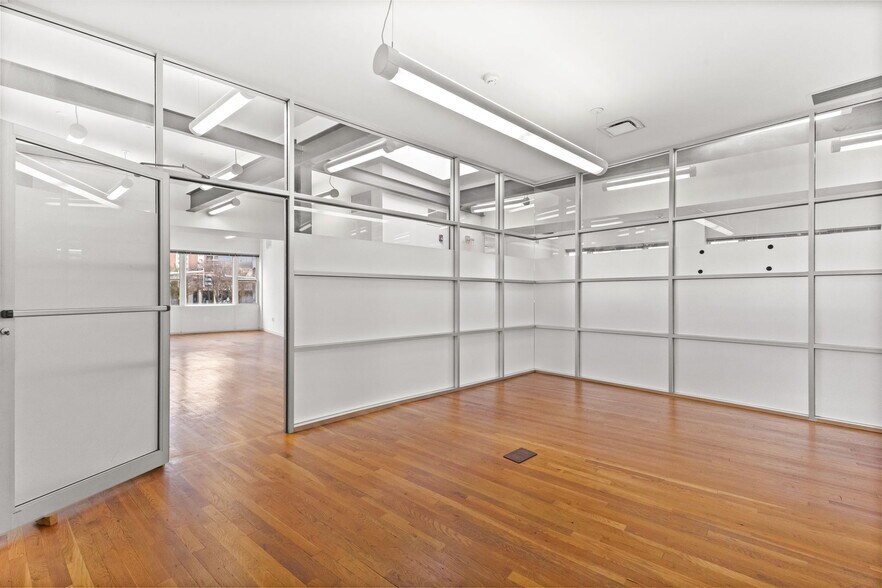 More Photos Of 953 Washington Blvd, Stamford Storefront Retail Office For Lease
