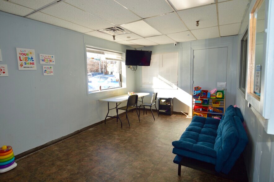 More Photos Of 1300 S Bolton St, Jacksonville Warehouse For Sale