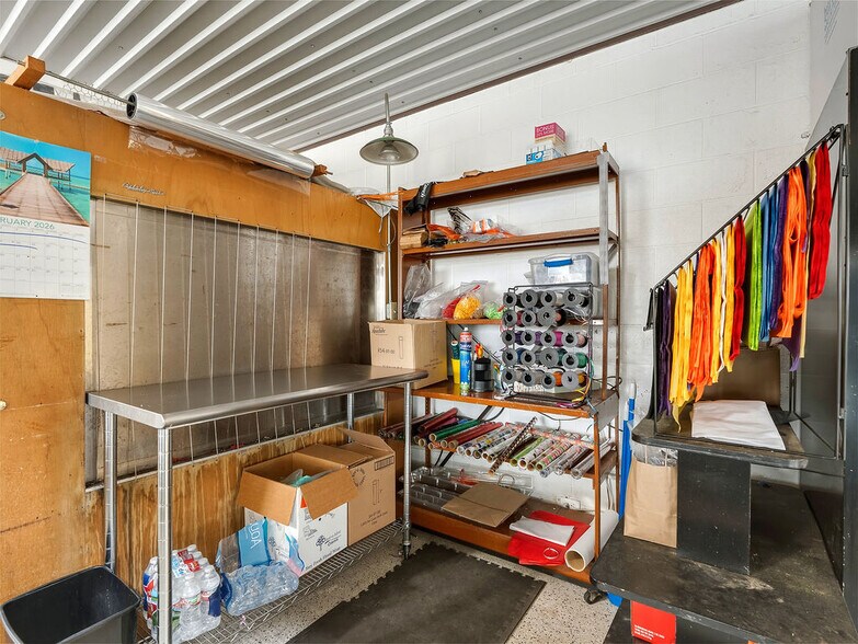 More Photos Of 530 N Mississippi Ave, Ada Freestanding For Sale