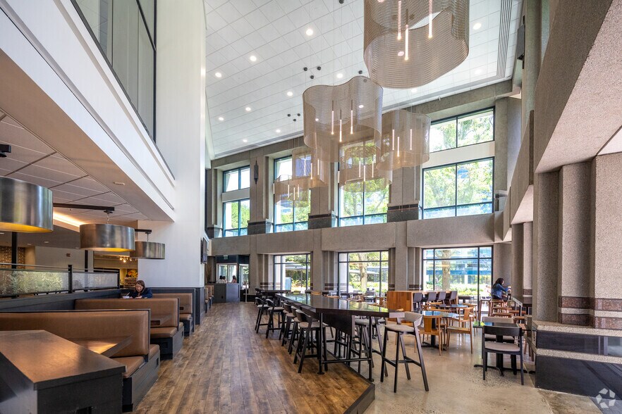 More Photos Of 6 Concourse Pky NE, Atlanta Unknown For Lease