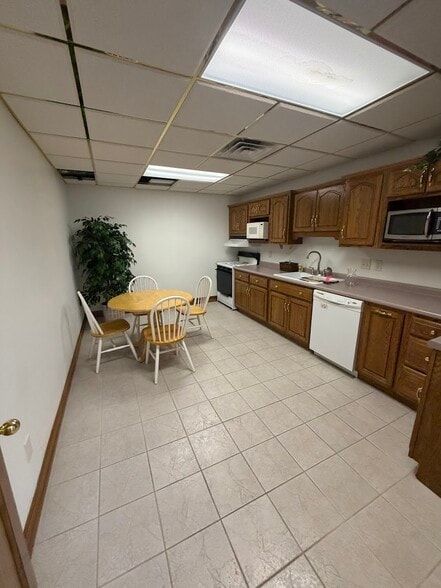 More Photos Of 70 E Main St, Greenwood Office For Lease
