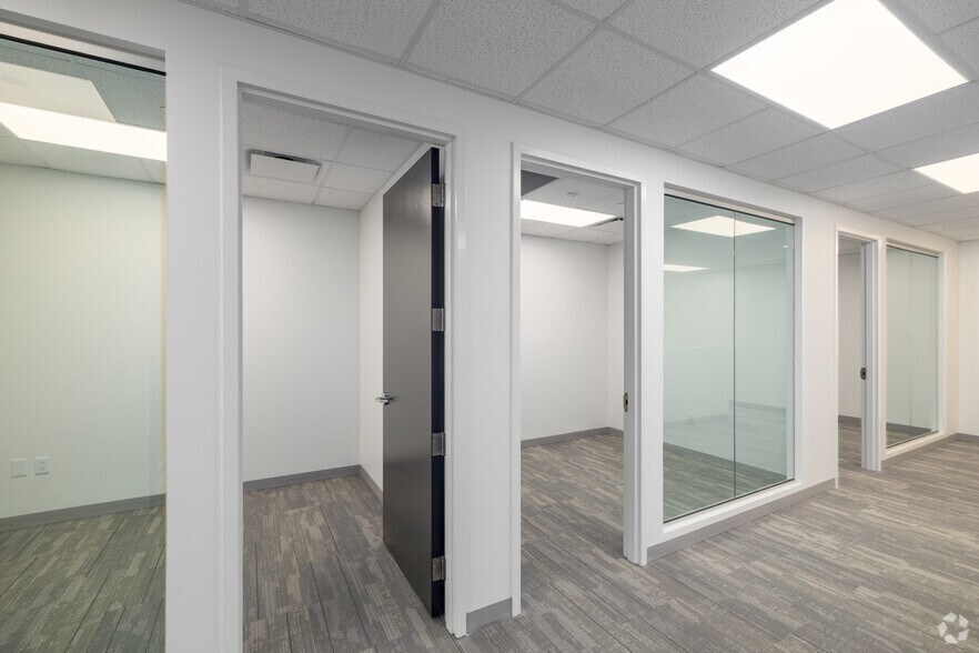 More Photos Of 100 Enterprise Dr, Rockaway Office For Lease