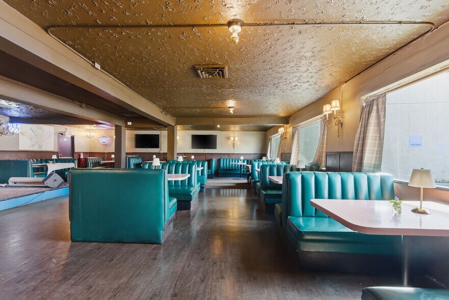 More Photos Of 2530 NE 82ND Ave, Portland Restaurant For Sale
