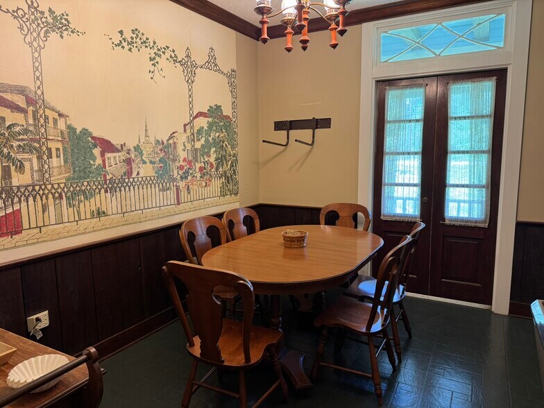 More Photos Of 5047 Highway 1, Napoleonville Office For Sale