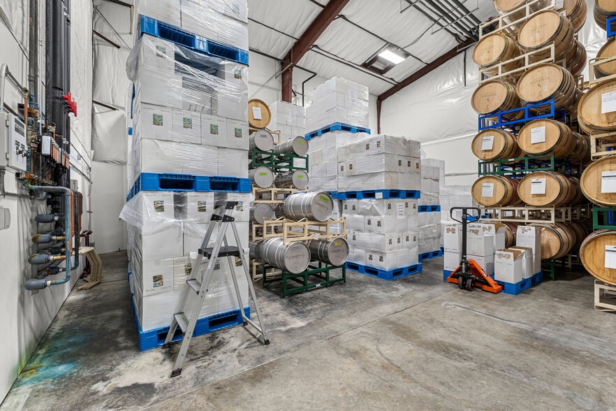 More Photos Of 6781 Tower, Somerset Winery Vineyard For Sale