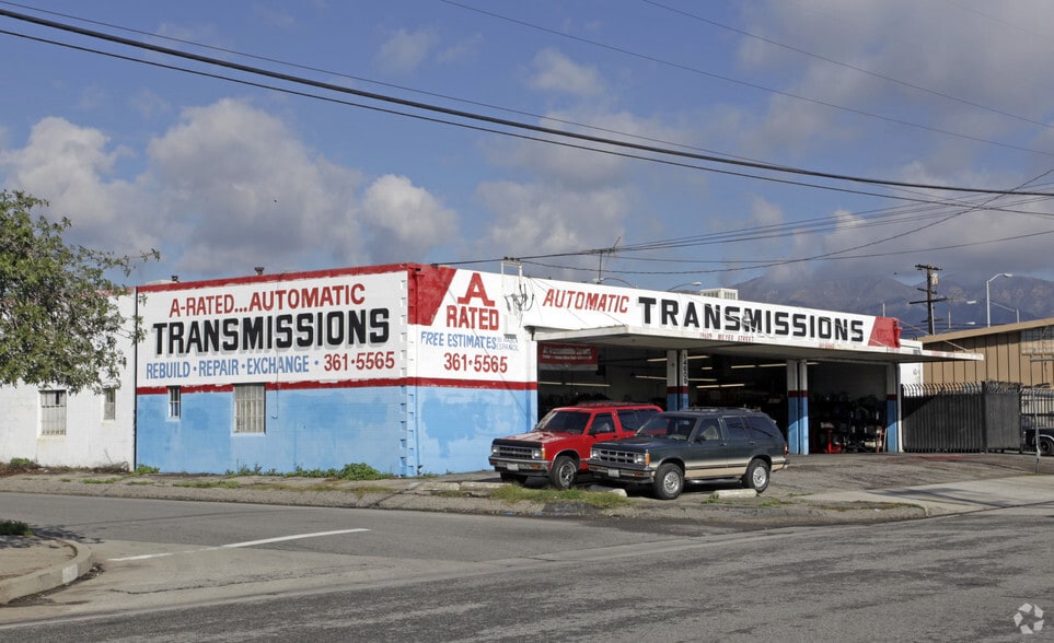 Primary Photo Of 14609 S Meyer St, San Fernando Auto Repair For Sale