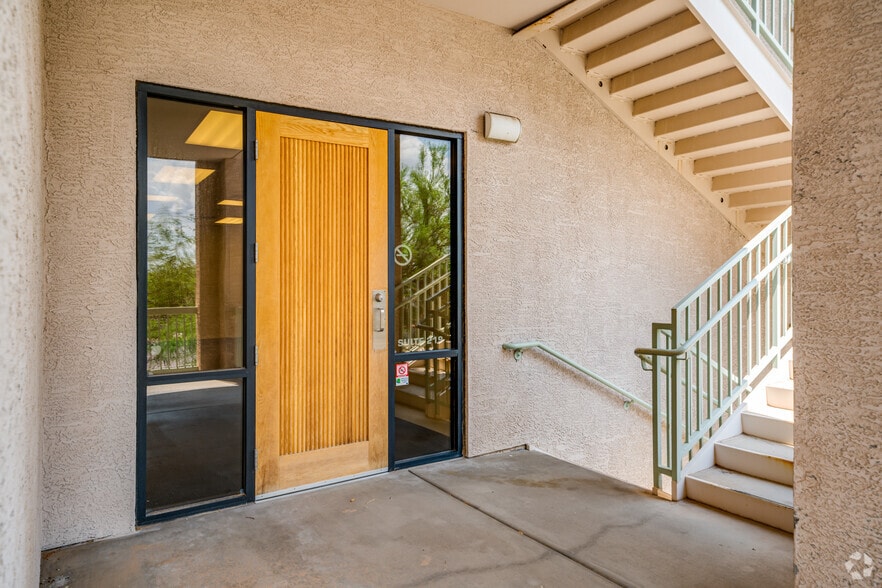 More Photos Of 2550 N Thunderbird Cir, Mesa Office For Sale