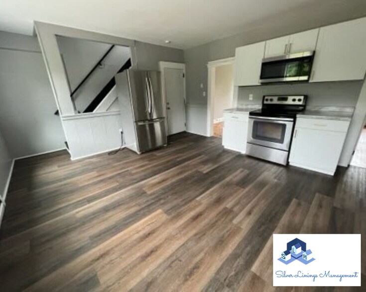 More Photos Of 715 Riverside Dr, North Grosvenordale Apartments For Sale