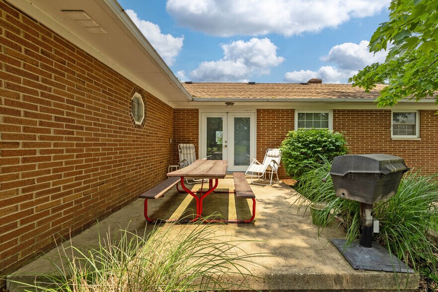 More Photos Of 4901 Central College Rd, Westerville Office Residential For Sale