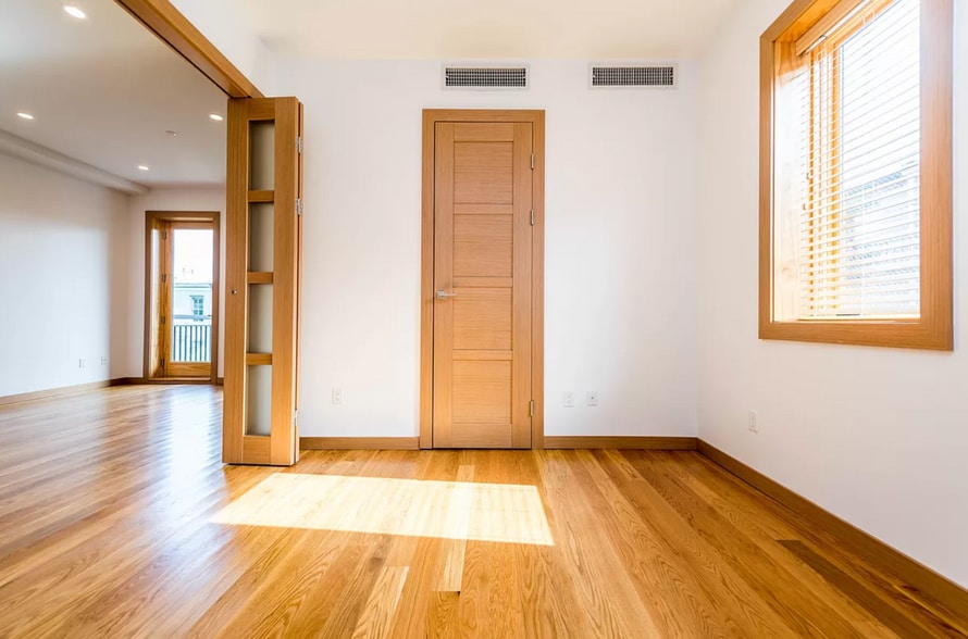 More Photos Of 94 Greenpoint Ave, Brooklyn Apartments For Sale