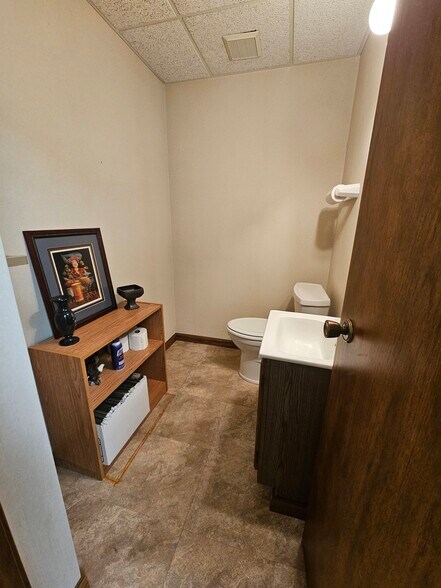 More Photos Of 700 Jackson St, Sioux City Medical For Sale