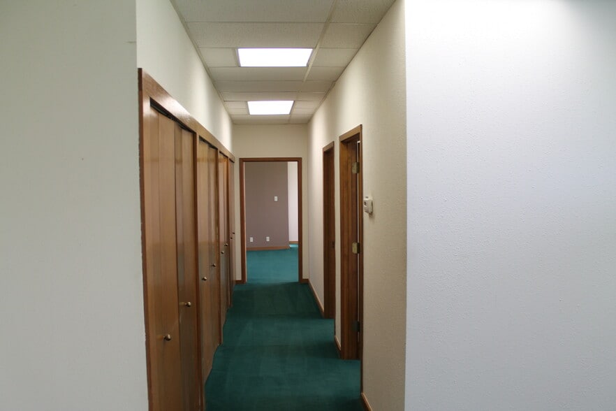 More Photos Of 7475 Callaghan Rd, San Antonio Office For Sale