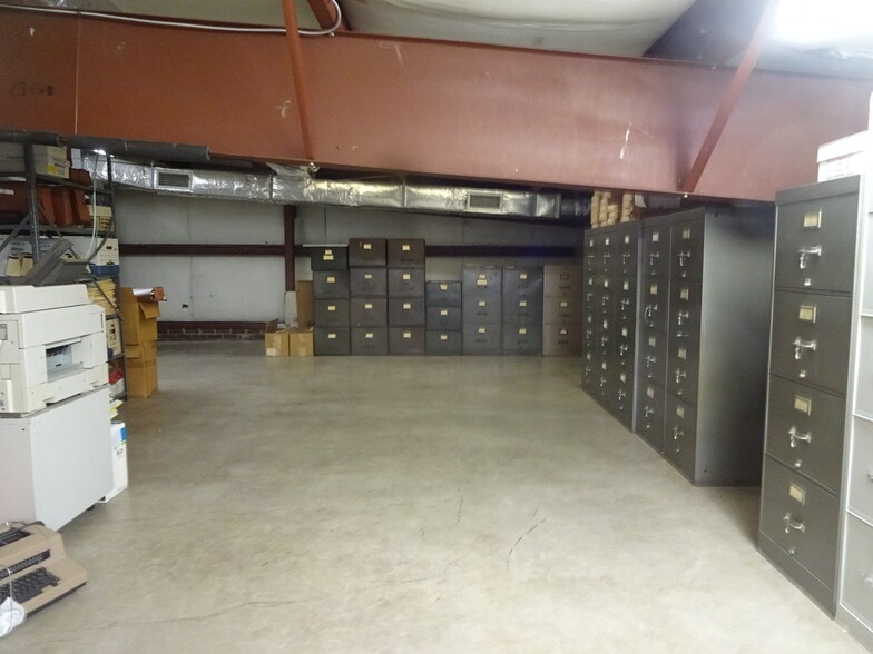 More Photos Of 6810 Maccorkle Ave, Charleston Office For Sale