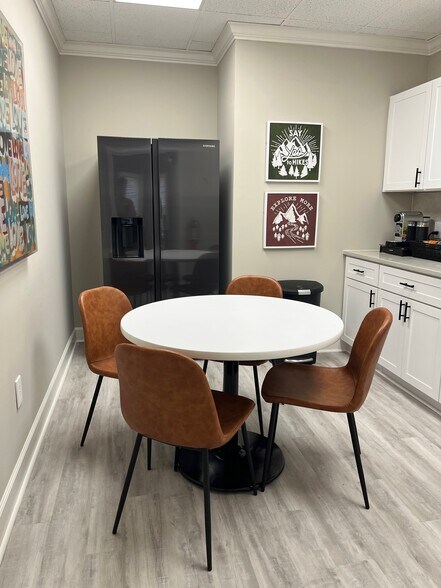 More Photos Of 750 Hammond Dr NE, Atlanta Unknown For Sale