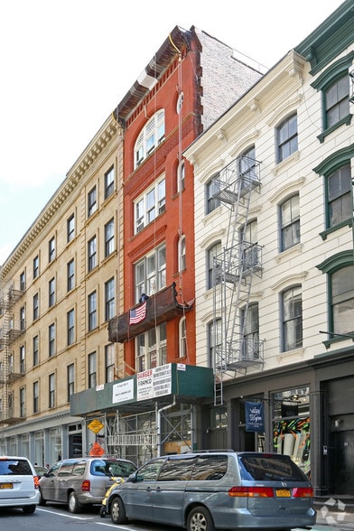 More Photos Of 95 Grand St, New York Apartments For Lease