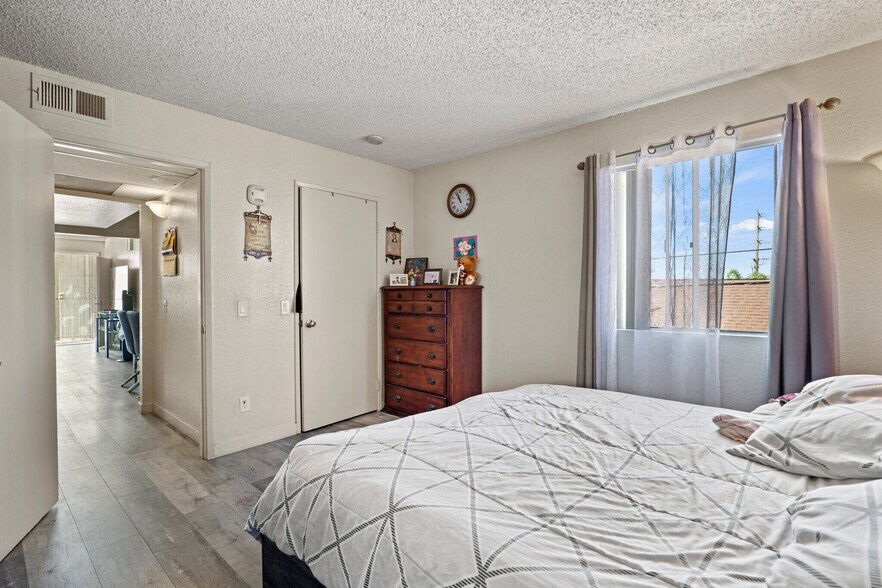 More Photos Of , Tujunga Multifamily For Sale