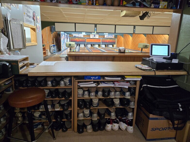 More Photos Of 106 Main St, Cornell Bowling Alley For Sale