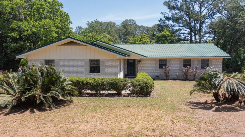 More Photos Of 6120 New Jesup Hwy, Brunswick Apartments For Sale