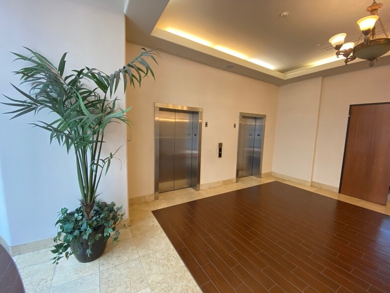 More Photos Of 13768 Roswell Ave, Chino Medical For Lease