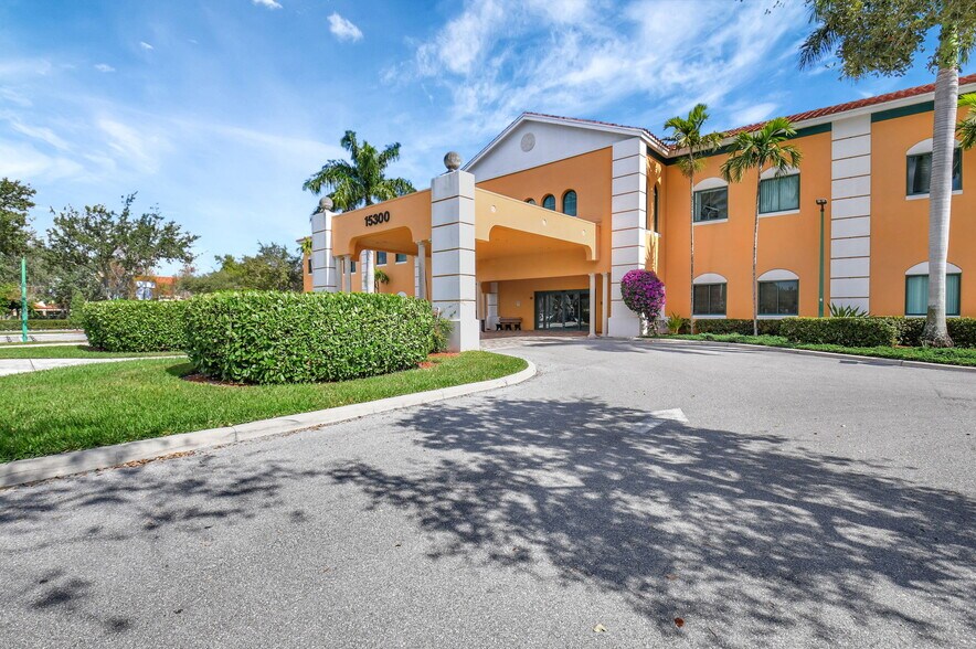 More Photos Of 15300 S Jog Rd, Delray Beach Medical For Lease