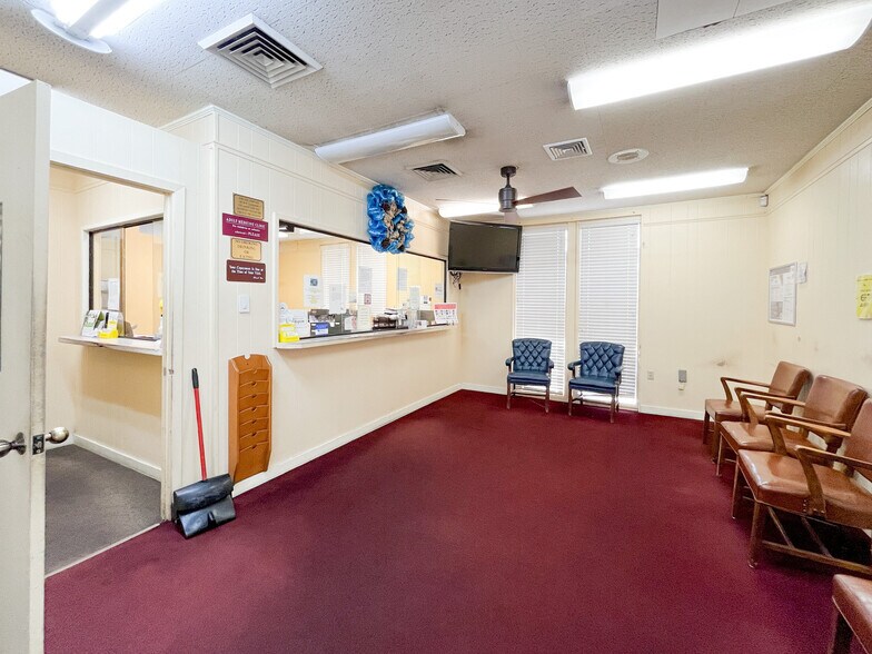 More Photos Of 4750 North Blvd, Baton Rouge Medical For Sale