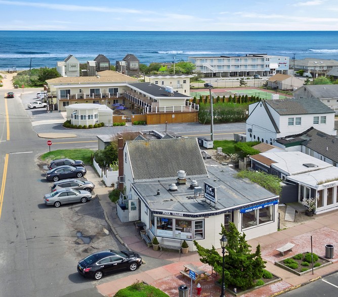 Primary Photo Of 15 S Embassy St, Montauk Restaurant For Sale