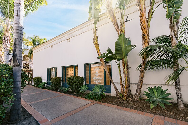 More Photos Of 622 State St, Santa Barbara Storefront For Sale